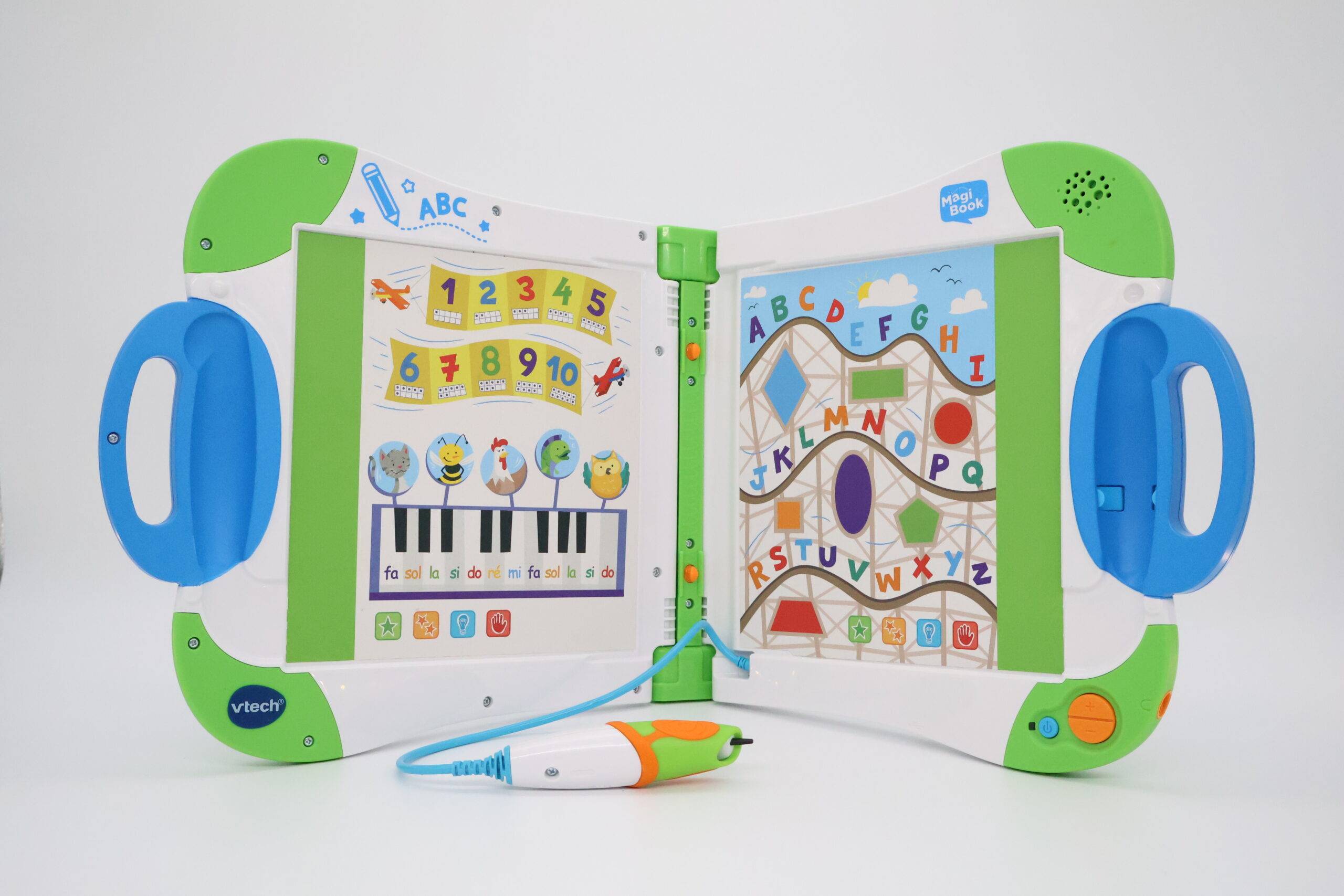Magic book VTECH + trois livres