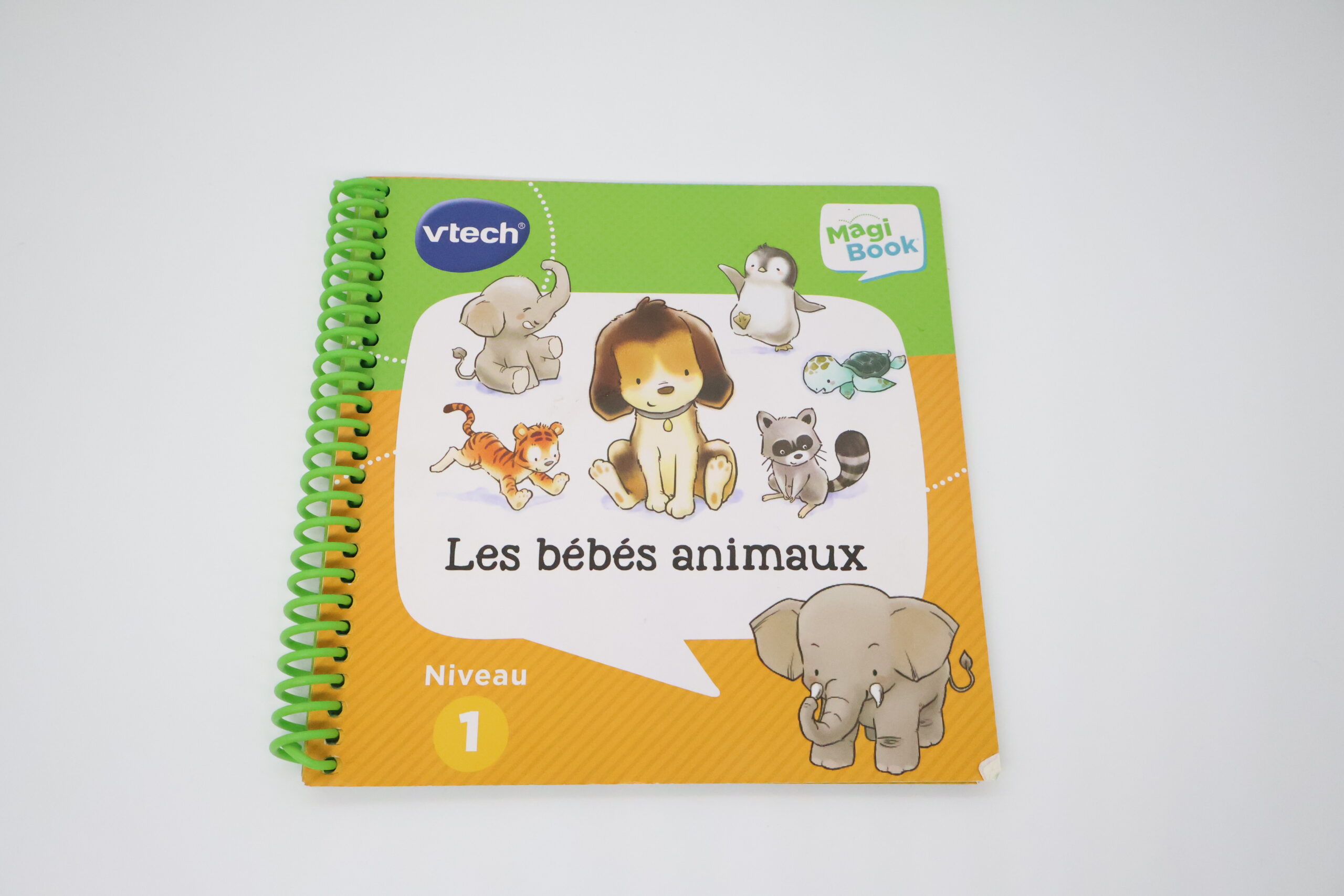 Magic book VTECH + trois livres – Image 2